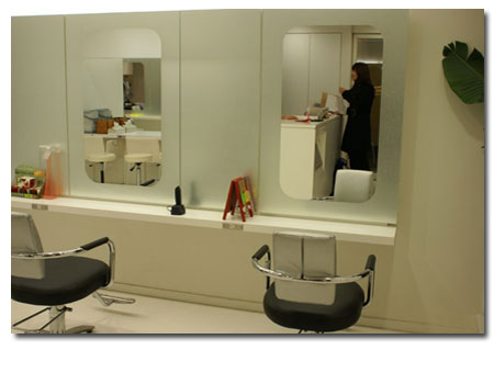 �N���b�N�œX�܈ē���